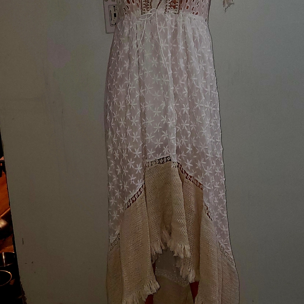 Elegant White & Cream Linen Chloe Laetitia Maxi Dress